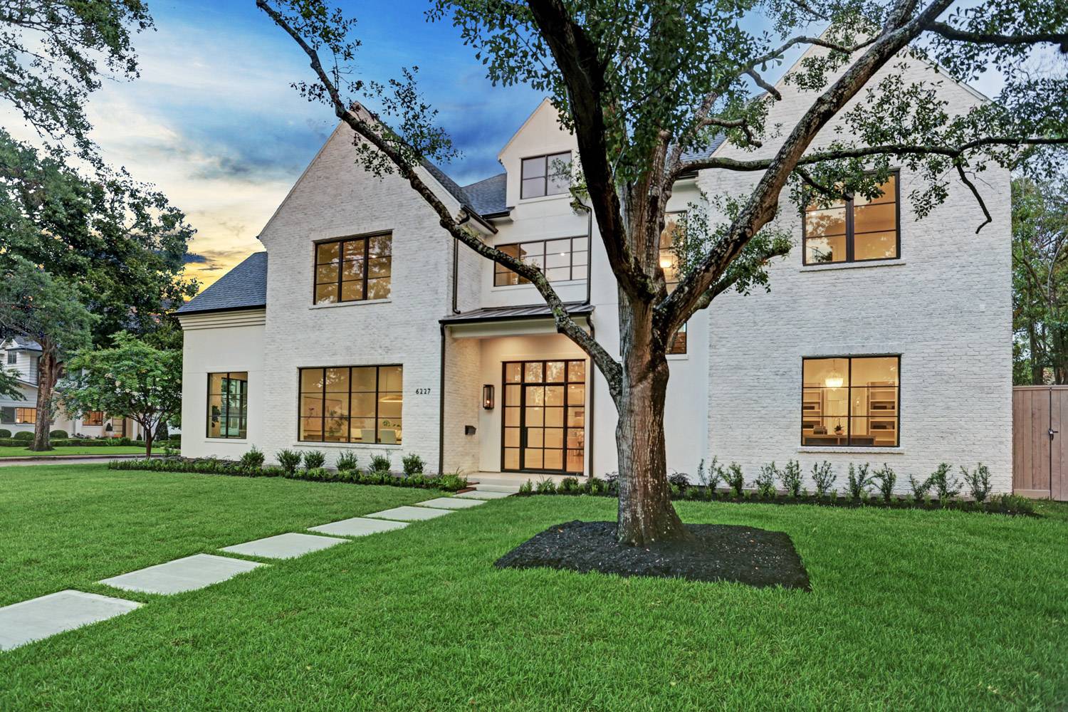 Home on Lybrook in Tanglewood Houston