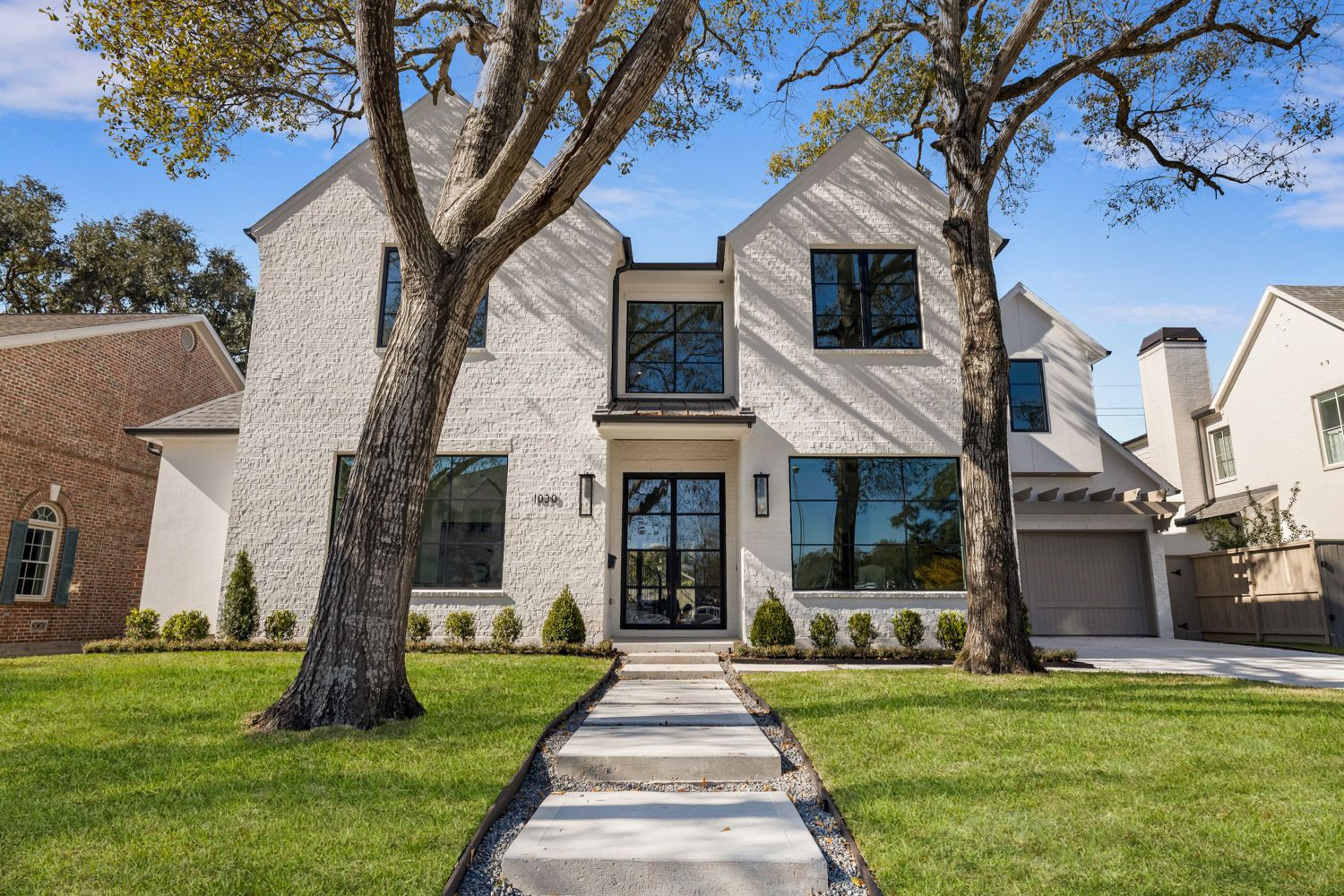 Unika-Homes_Houston-Custom-Home-Builder_Briar-Ridge-II-13